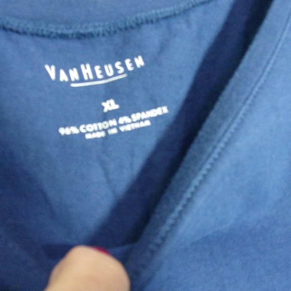 Van Husen Teal Blue Scoop Neck Knit Top Blouse  Layering Tee NWOT - Picture 2 of 2